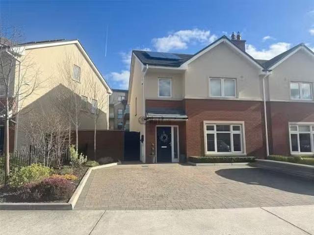 16 Fairhaven Close, Castleknock, Dublin 15 is for rent