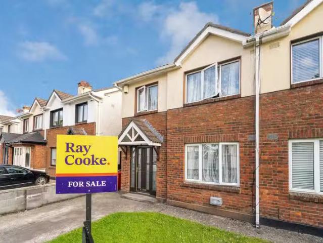 16 Foxborough Heights, Lucan, Co. Dublin is for sale