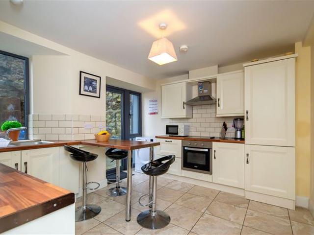 16 Francis Street, Fermoy, Co. Cork Sherry FitzGerald O'Donovan Fermoy 4772 MyHome. Ie Residential