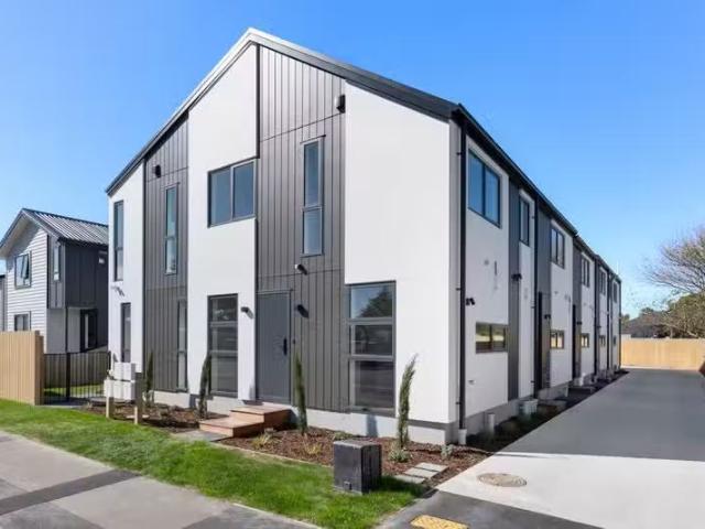 1/6 Gilberthorpes Road, Hornby, NZ 8042 House for Sale