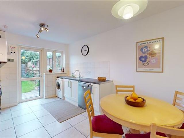16 Grange Manor Drive, Rathfarnham, Dublin 16 Leonard Wilson Keenan 4871 MyHome. Ie Residential