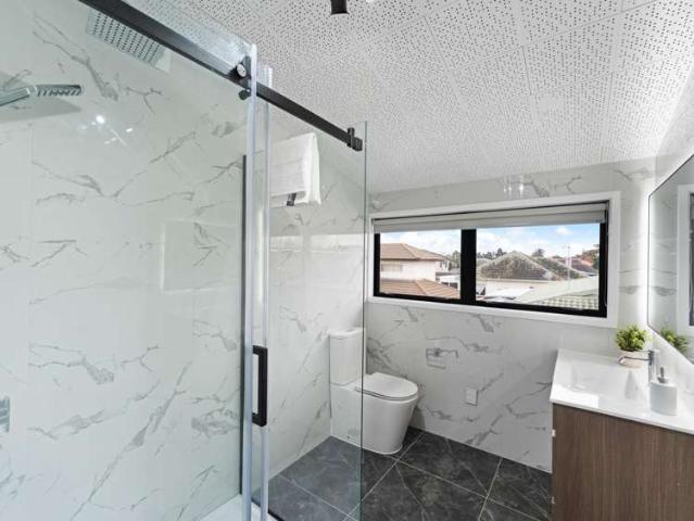 16 Hamilton Road, Papatoetoe, Manukau City