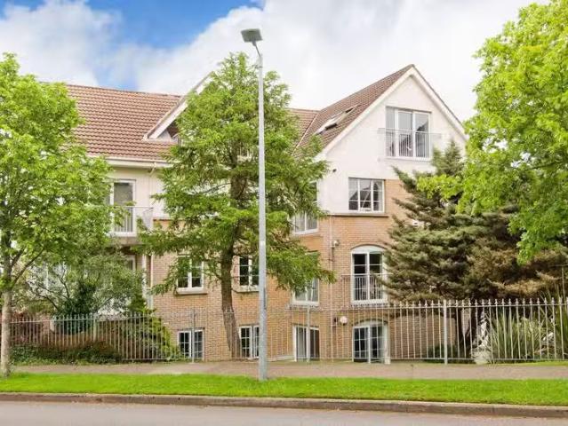 16 Heather Court, Stepaside Park, Stepaside, Dublin 18, D18KF6.