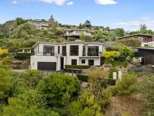 16 Iles Lane, Cashmere, NZ 8022 House for Sale