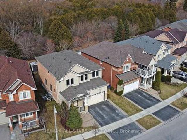 16 James Ratcliff Avenue, Whitchurch Stouffville, ON, L4A 1P2 house for sale | Listing ID N12075 | Royal LePage