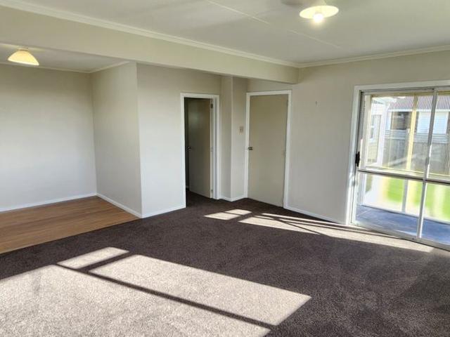 16 Kauri Street, Merrilands, New Plymouth