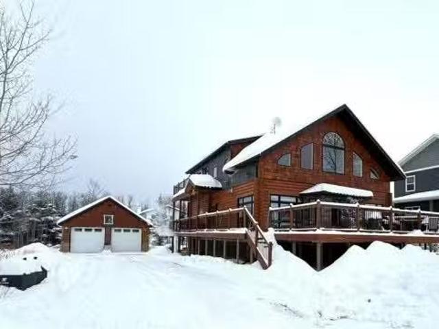 16 Lake View Drive, Lac Des Iles, SK, S0M 1A0 house for sale.