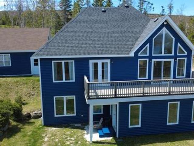 16 Lakeview Drive, Humber Valley Resort, NL, A2H 2N2 house for sale | Listing ID 1297 | Royal LePage