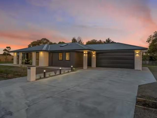 16 Madison Street, Carterton, Carterton