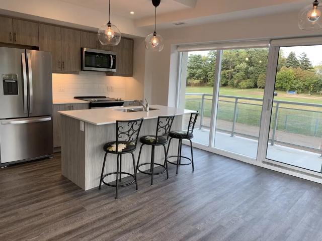 16 Markle Crescent, Hamilton, Ontario, Canada, L9G 0H4