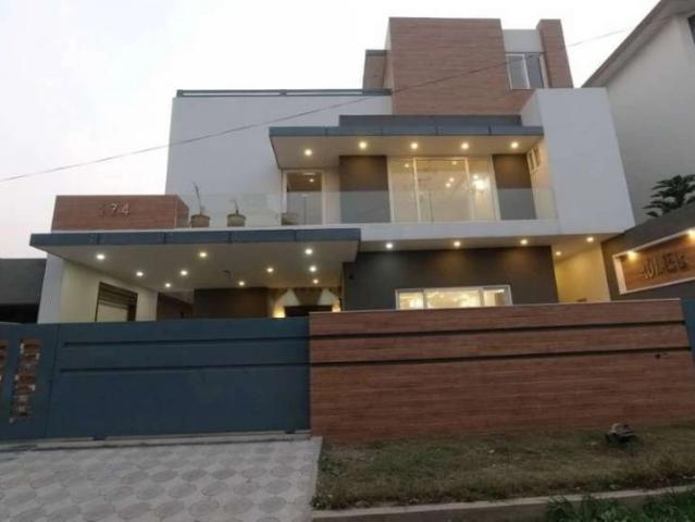16 Marla Brand New Triple Story Designer House In E 11/2 Islamabad E 11 ID 64041