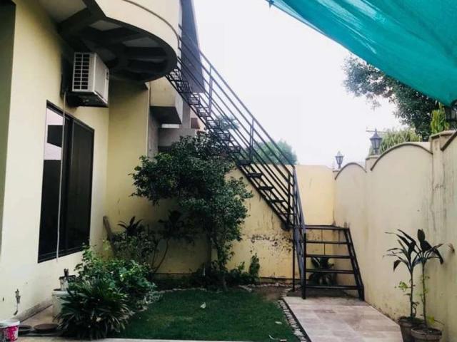 16 marla House Upper Portion for Rent Lahore Canal Bank Cooperative Housing Society ID 36512