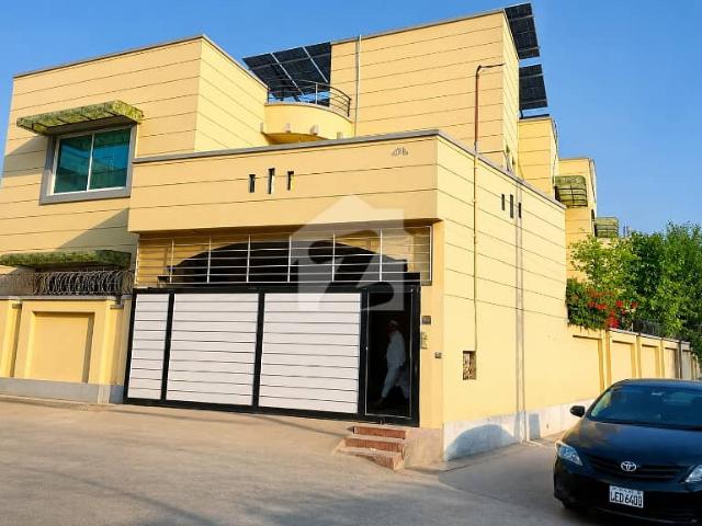16 Marla Luxury Corner House For Sale In Muzzafar Khan Road Bani Gala Islamabad