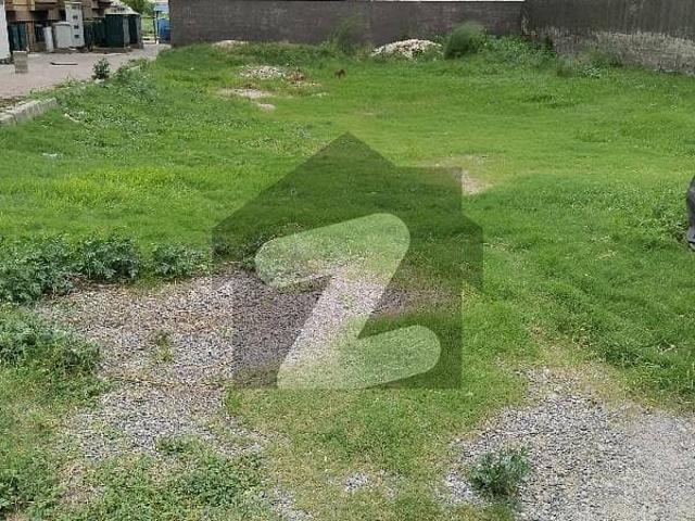 16 Marla Residential Corner Plot For Grabs In E 11