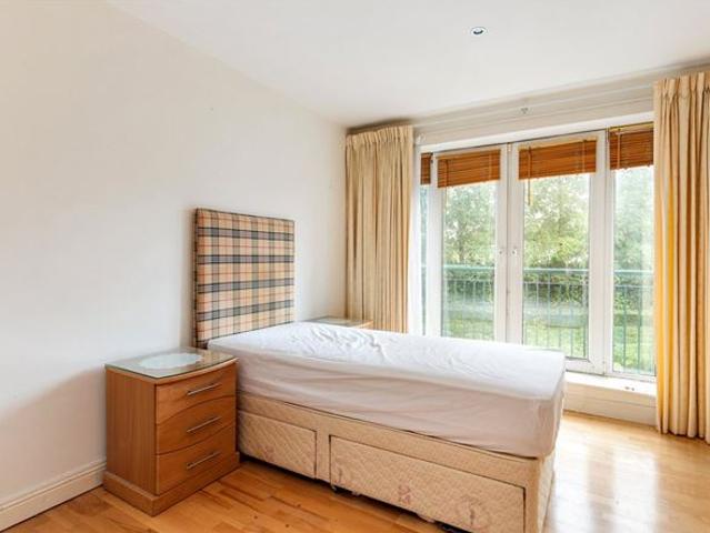 16 Merrion Woods, Stillorgan Road, Co. Dublin Lisney Sotheby's International Realty Blackrock 4852 MyHome. Ie Residential