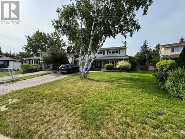16 Oak Court, Aurora, ON, L4G 3J6 house for lease | Listing ID N13508 | Royal LePage