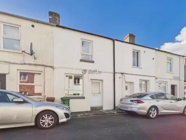 16 O'Brien Street, Waterford, Ferrybank, Co. Waterford is for.