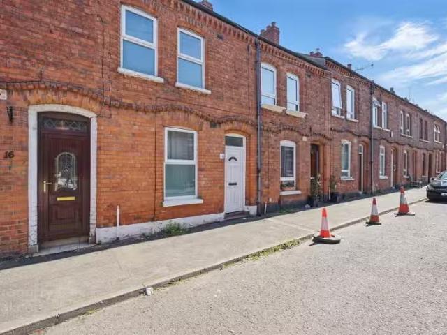 16 Pandora Street