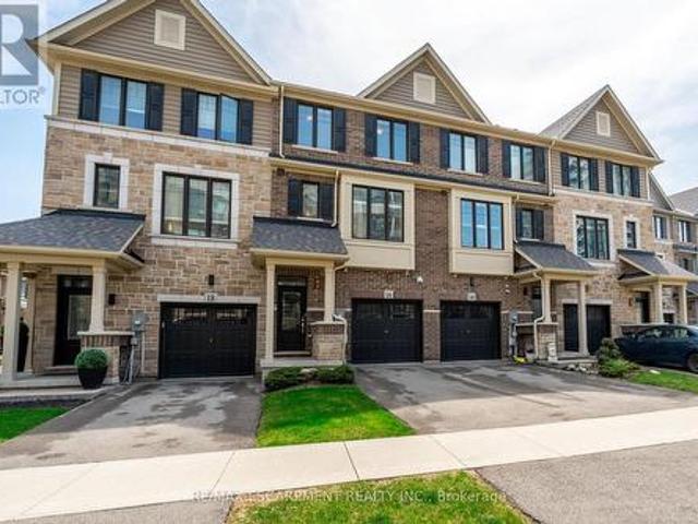 16 Place Polonaise Drive, Grimsby, ON, L3M 0H3 house for sale | Listing ID X12106 | Royal LePage