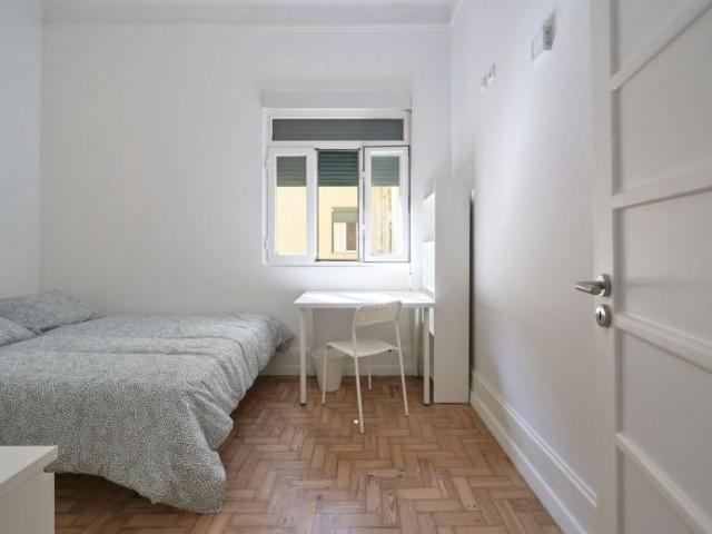 16 quarto, lisbon lisbon 1070 100217087