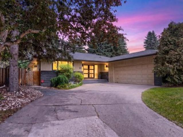 16 Quesnell Road, Edmonton, AB, T5R 5N2 house for sale | Listing ID E4497 | Royal LePage