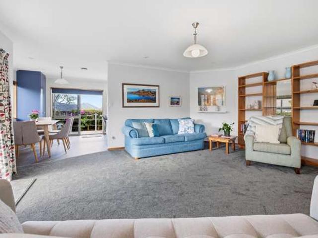 16 Ranfurly Terrace, Pyes Pa, Tauranga
