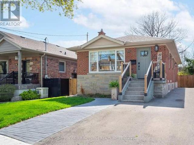 16 Robindale Avenue, Toronto, ON, M8W 4A9 house for sale | Listing ID W13147 | Royal LePage