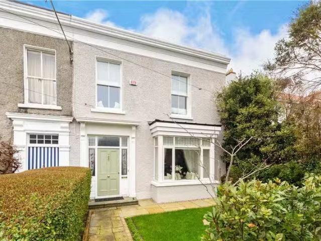 16 Sandycove Avenue East, Sandycove, Co. Dublin, A96 YP30