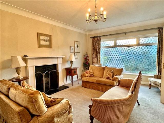 16 Shrewsbury Lawn, Cabinteely, Dublin 18 Keane Thompson Property Consultants 4899 MyHome. Ie Lettings