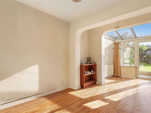 16 Silverwood Drive, Rathfarnham, Dublin 14 DNG Rathfarnham 4837 MyHome. Ie Residential