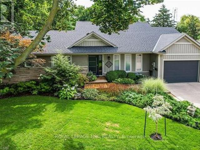 16 Spring Garden Boulevard, St. Catharines Lakeshore, ON, L2N 3P6 house for sale | Listing ID X13547 | Royal LePage