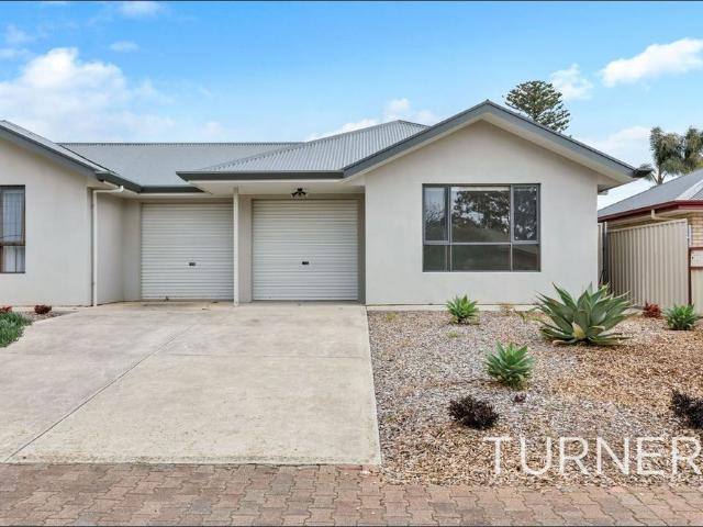 Courtyard Home in Great Location