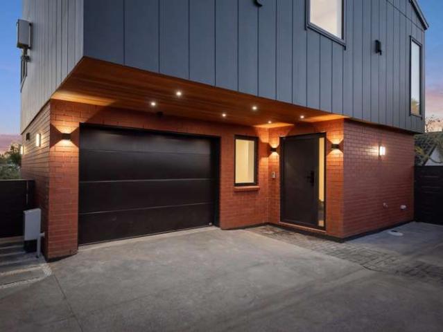 16C Egremont Street, Belmont, North Shore City