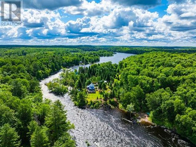16C Magnet Road, Magnetawan Ahmic Harbour, ON, P0A 1P0 house for sale | Listing ID X12017 | Royal LePage