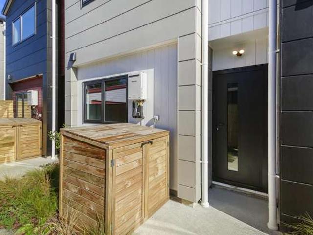16D Joseph Grove, Elderslea, Upper Hutt City