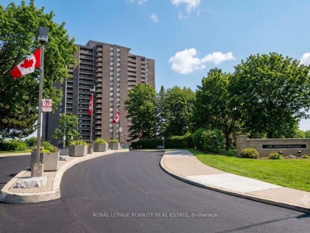 1704 1 Lakeshore Road E, Mississauga | 3+1Beds/2Bath, Condo, $3,500/mo | Condos. Ca