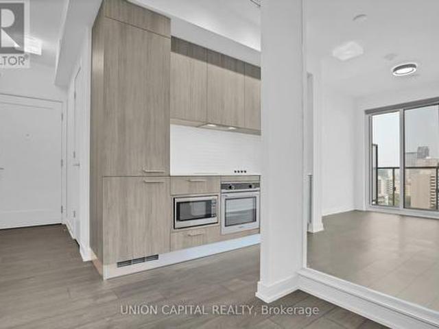 1704 3 Gloucester Street, Toronto, ON, M4Y 0C6 lease for lease | Listing ID C13073 | Royal LePage