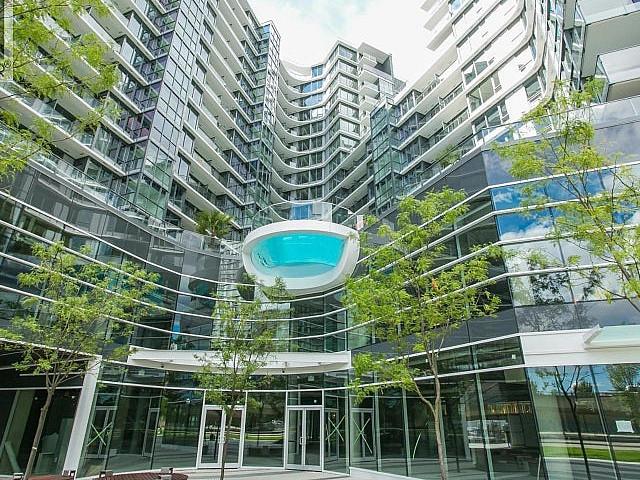 1706 68 Smithe Street Vancouver, British Columbia