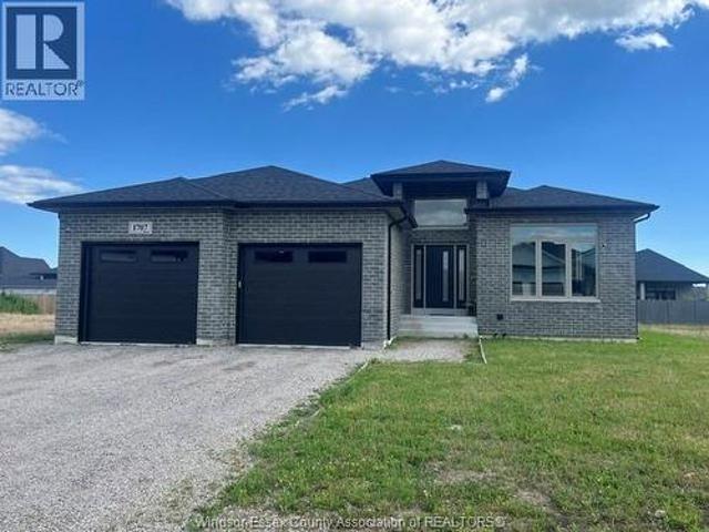 1707 Mucci, Kingsville, ON, N0P 2G0 house for sale | Listing ID 26013 | Royal LePage