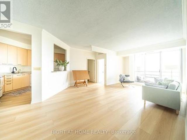 1707 1 Belvedere Court, Brampton, ON, L6V 4M6 condo for sale | Listing ID W13611 | Royal LePage