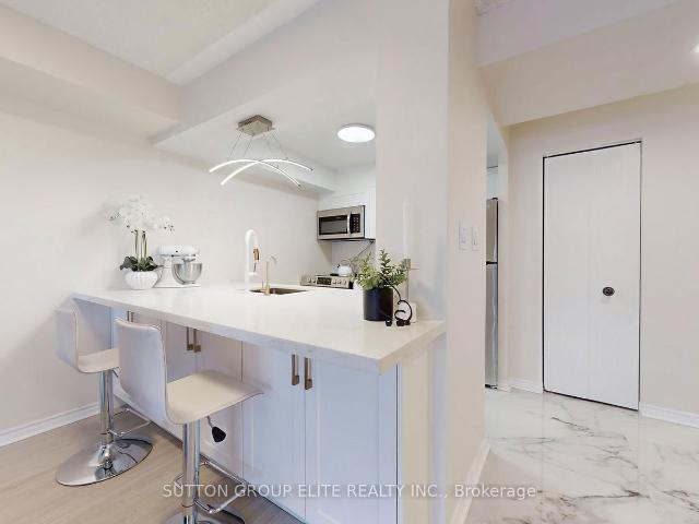 1707 3 Hickory Tree Road, York | Expired, W12745 | Condos. Ca
