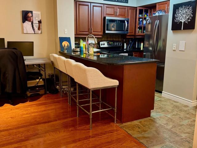1708 30 Grand Trunk Crescent, Toronto | 1+1Beds/1Bath, Condo, $2,550/mo | Condos. Ca