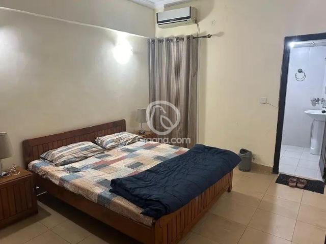 1700 Ft² Flat for Rent