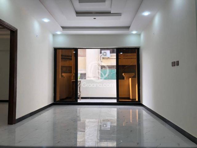 1700 Ft² Flat for Sale