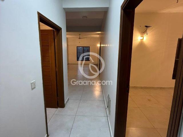 1700 Ft² Flat for Sale