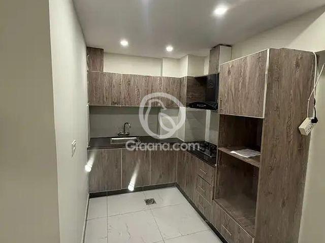1700 Ft² Flat for Sale