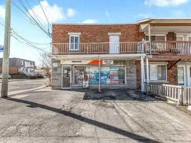 1700 Rue Marquette, Longueuil Le Vieux Longueuil, QC, J4K 4J.