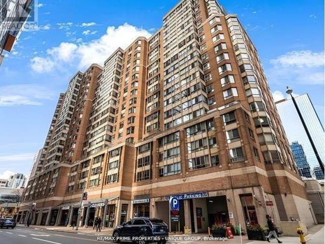 1701 44 Gerrard Street W, Toronto, ON, M5G 2K2 lease for lease | Listing ID C13122 | Royal LePage