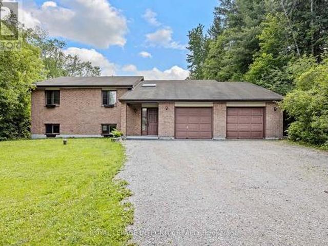 1702 Century Road, Ottawa, ON, K0A 2E0 house for sale | Listing ID X13452 | Royal LePage