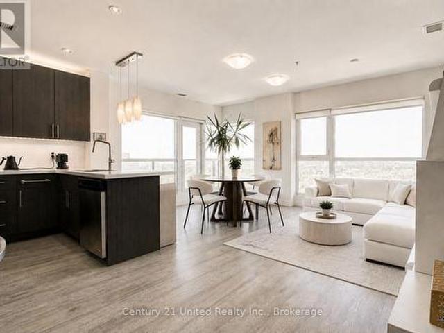 1702 1 Victoria Street S, Kitchener, ON, N2G 1C5 condo for sale | Listing ID X13591 | Royal LePage